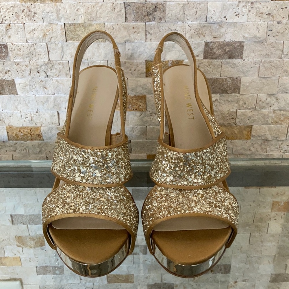 Nine West leather and satin toe box platform heel